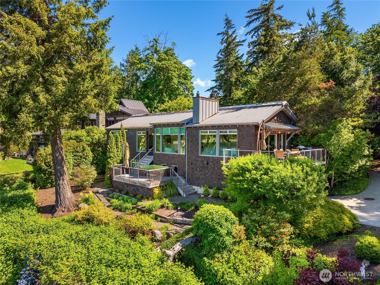 16221 Reitan Road NE, Bainbridge Island, WA 98110