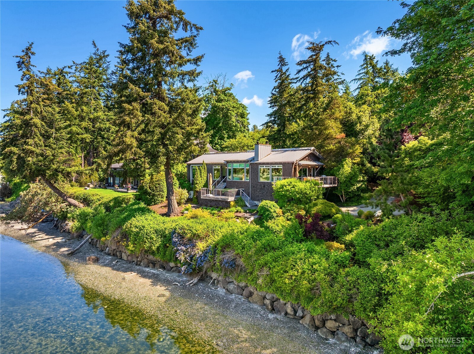16221 Reitan Road NE, Bainbridge Island, WA 98110