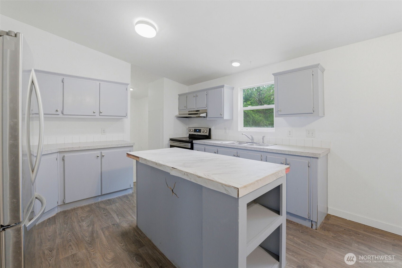15511 Bay Ridge Drive NW, Poulsbo, WA 98370