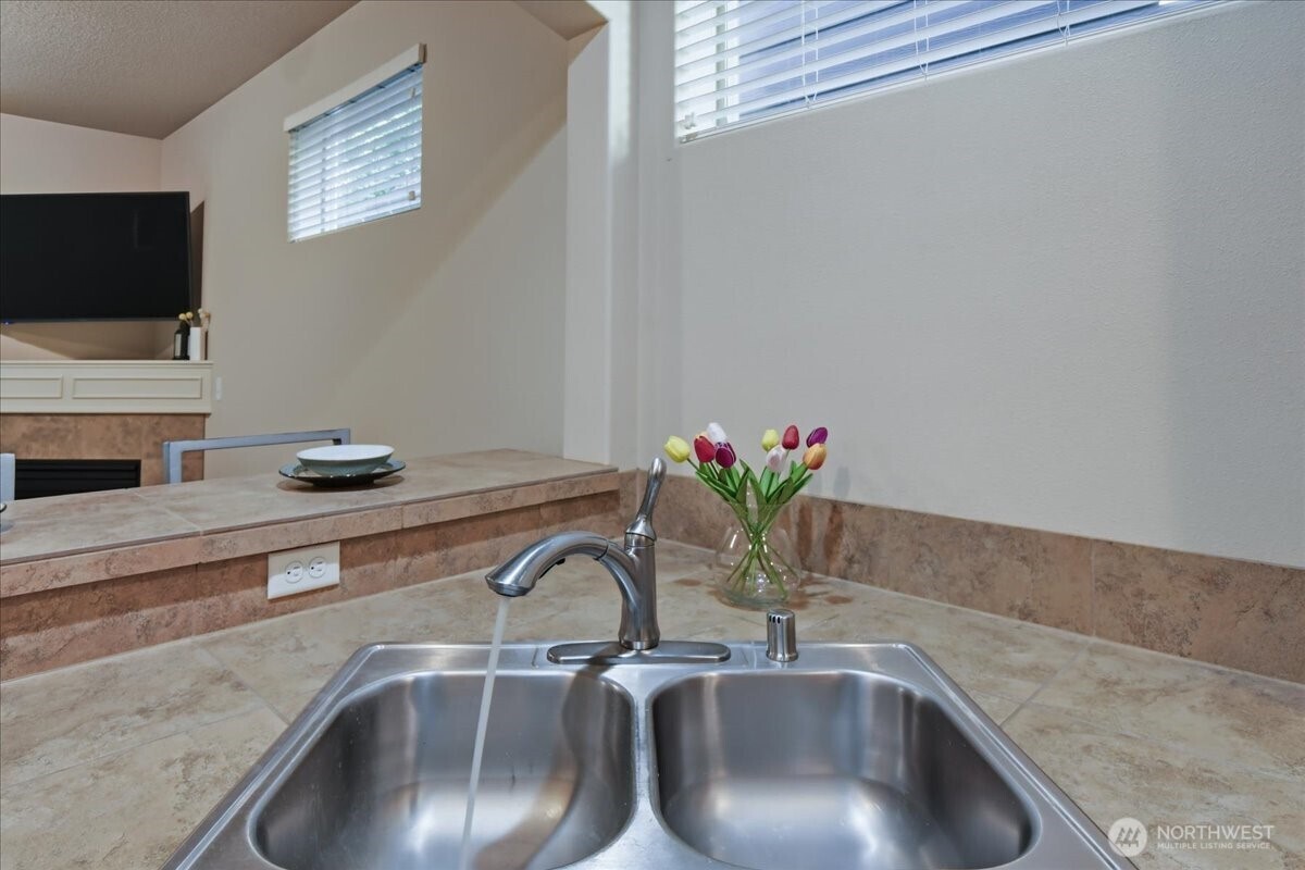 7405 NW 1st Place , Vancouver, WA 98665