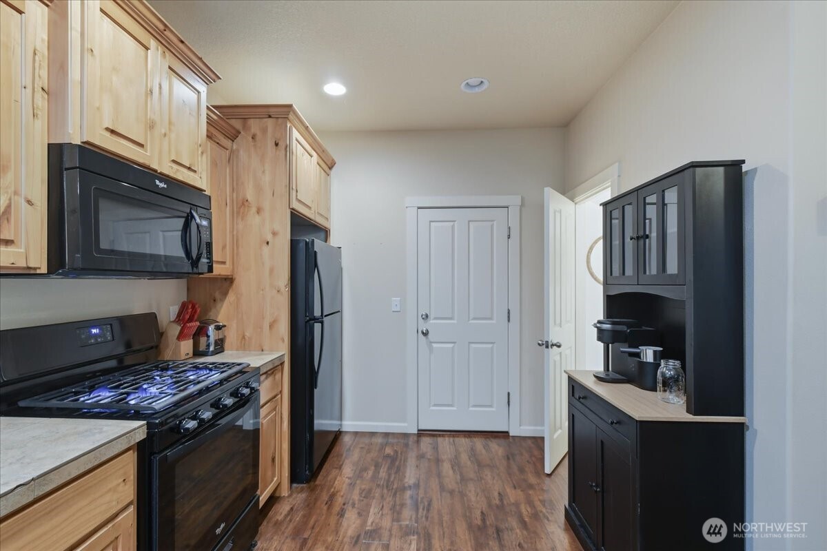 7405 NW 1st Place , Vancouver, WA 98665