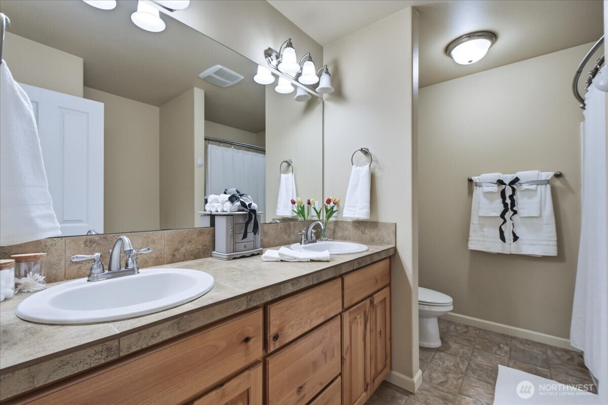 7405 NW 1st Place , Vancouver, WA 98665