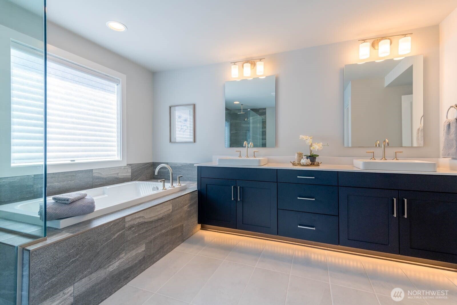 19226 Sandvik Place NE, Poulsbo, WA 98370