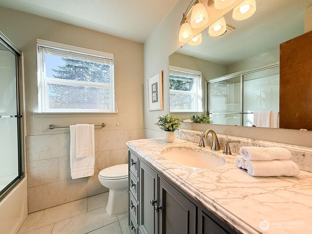 8610 Long Lake Road SE, Port Orchard, WA 98367