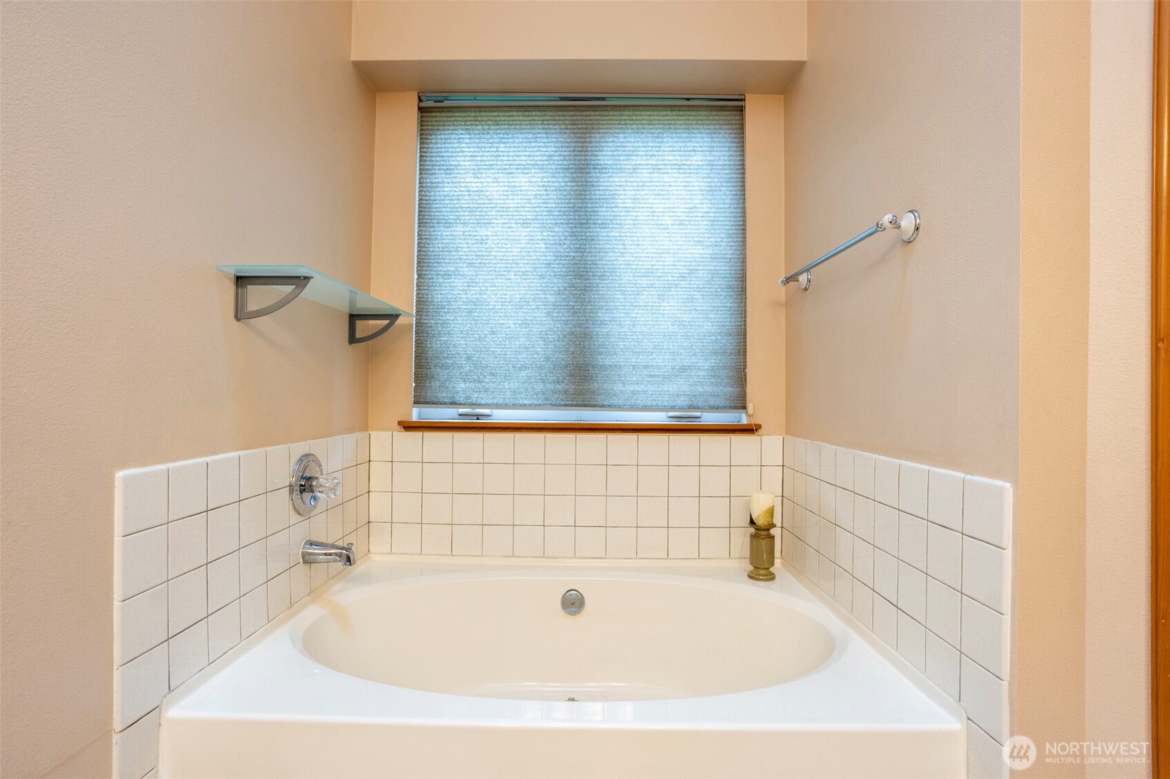 23184 Brandon Place NW, Poulsbo, WA 98370