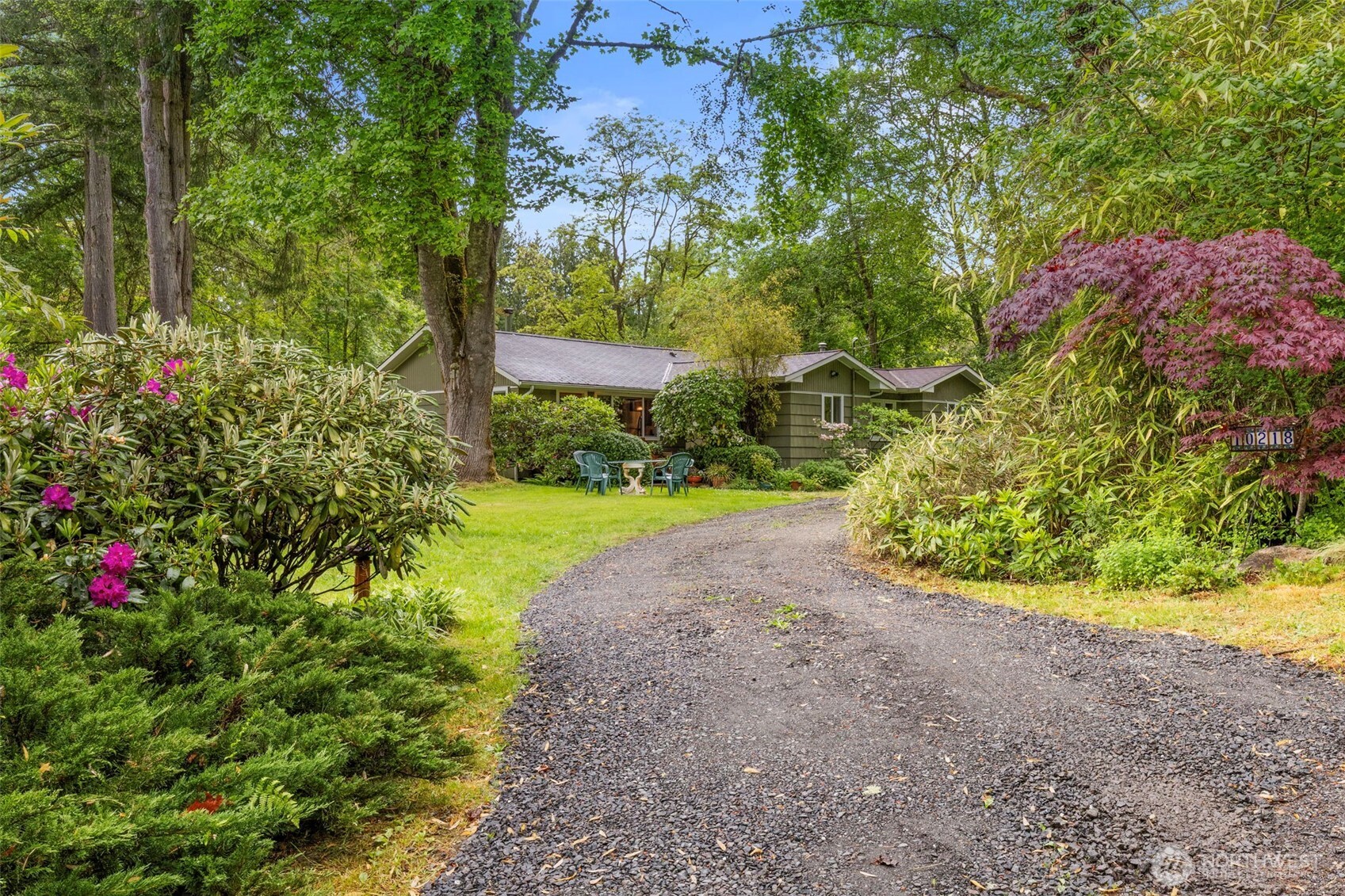 10218 NE Pine Way , Bainbridge Island, WA 98110