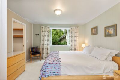 10218 NE Pine Way , Bainbridge Island, WA 98110 - Photo 19