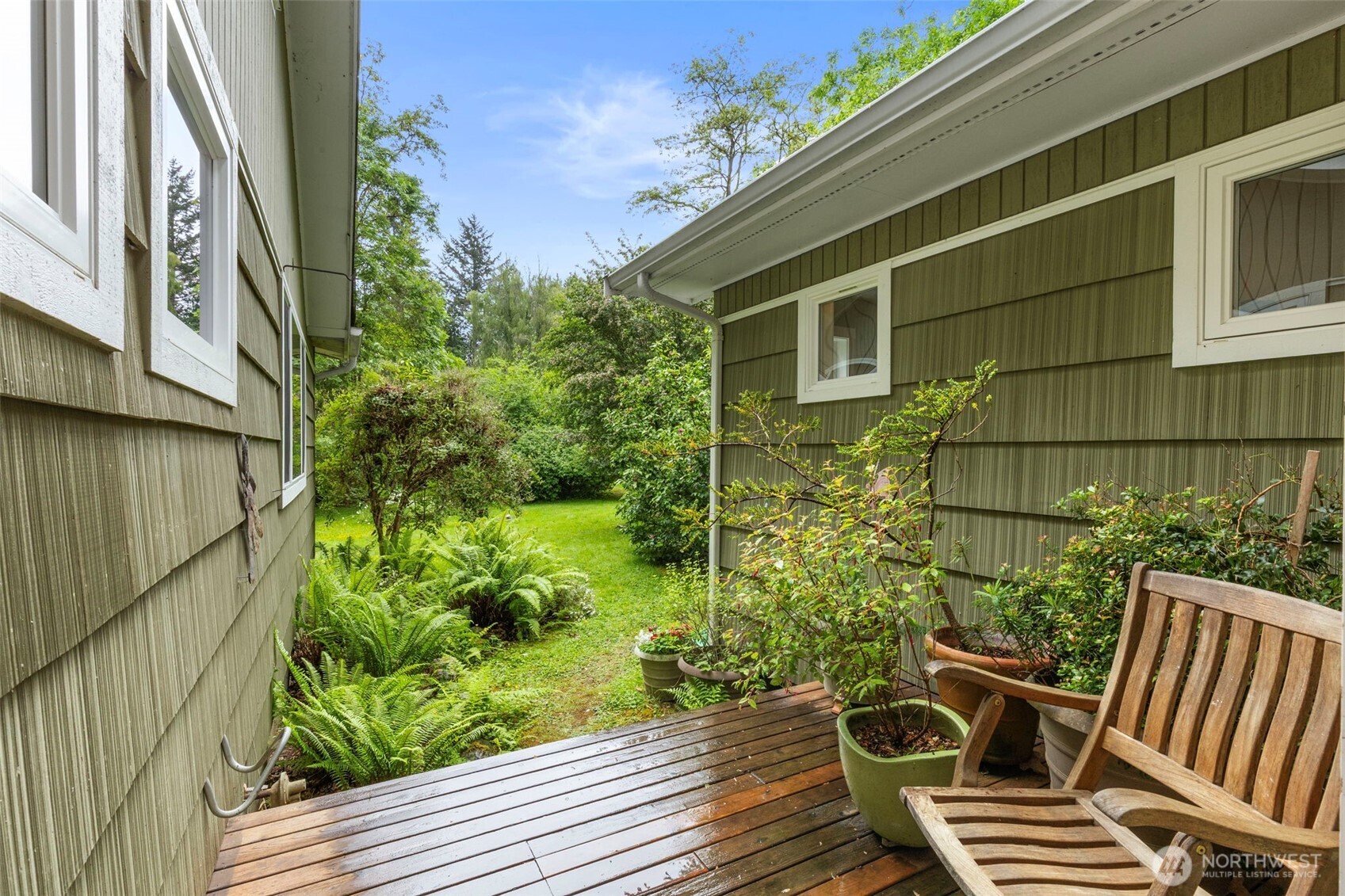 10218 NE Pine Way , Bainbridge Island, WA 98110