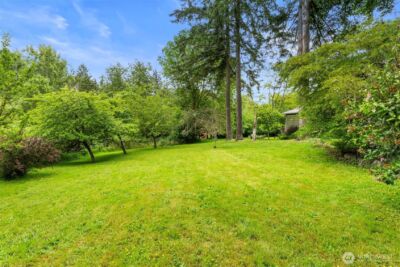 10218 NE Pine Way , Bainbridge Island, WA 98110 - Photo 35