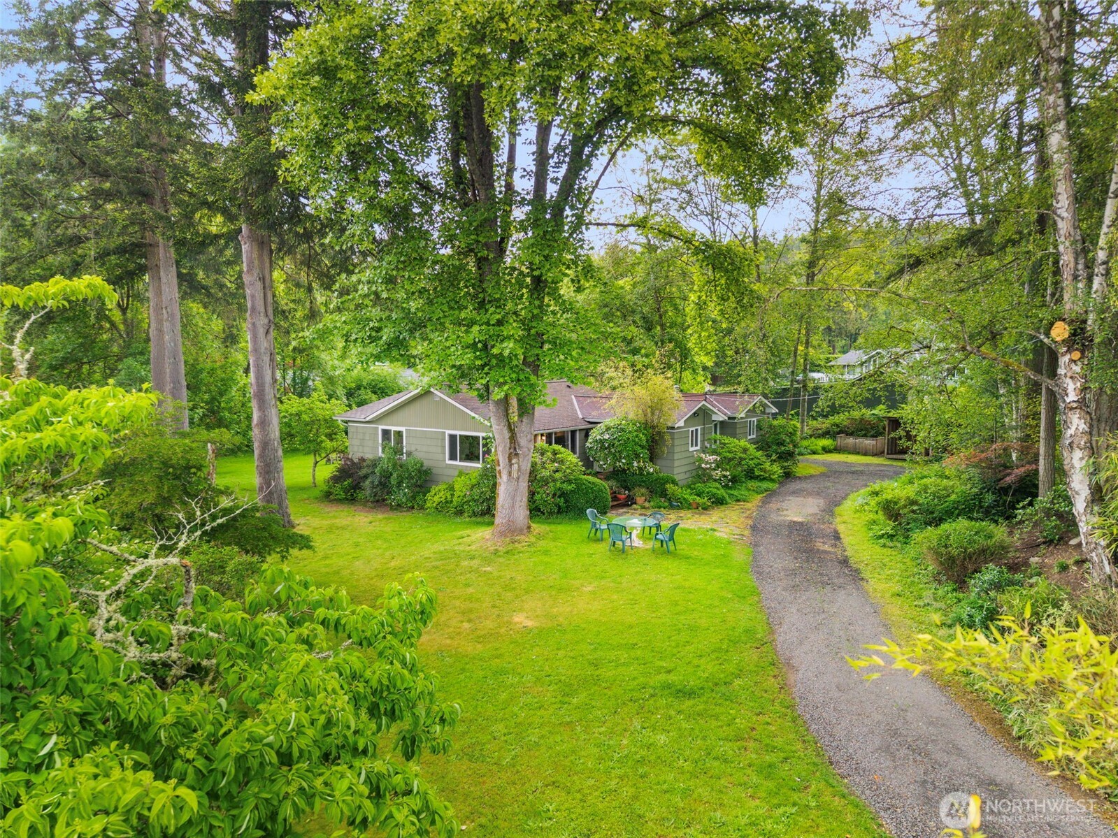 10218 NE Pine Way , Bainbridge Island, WA 98110