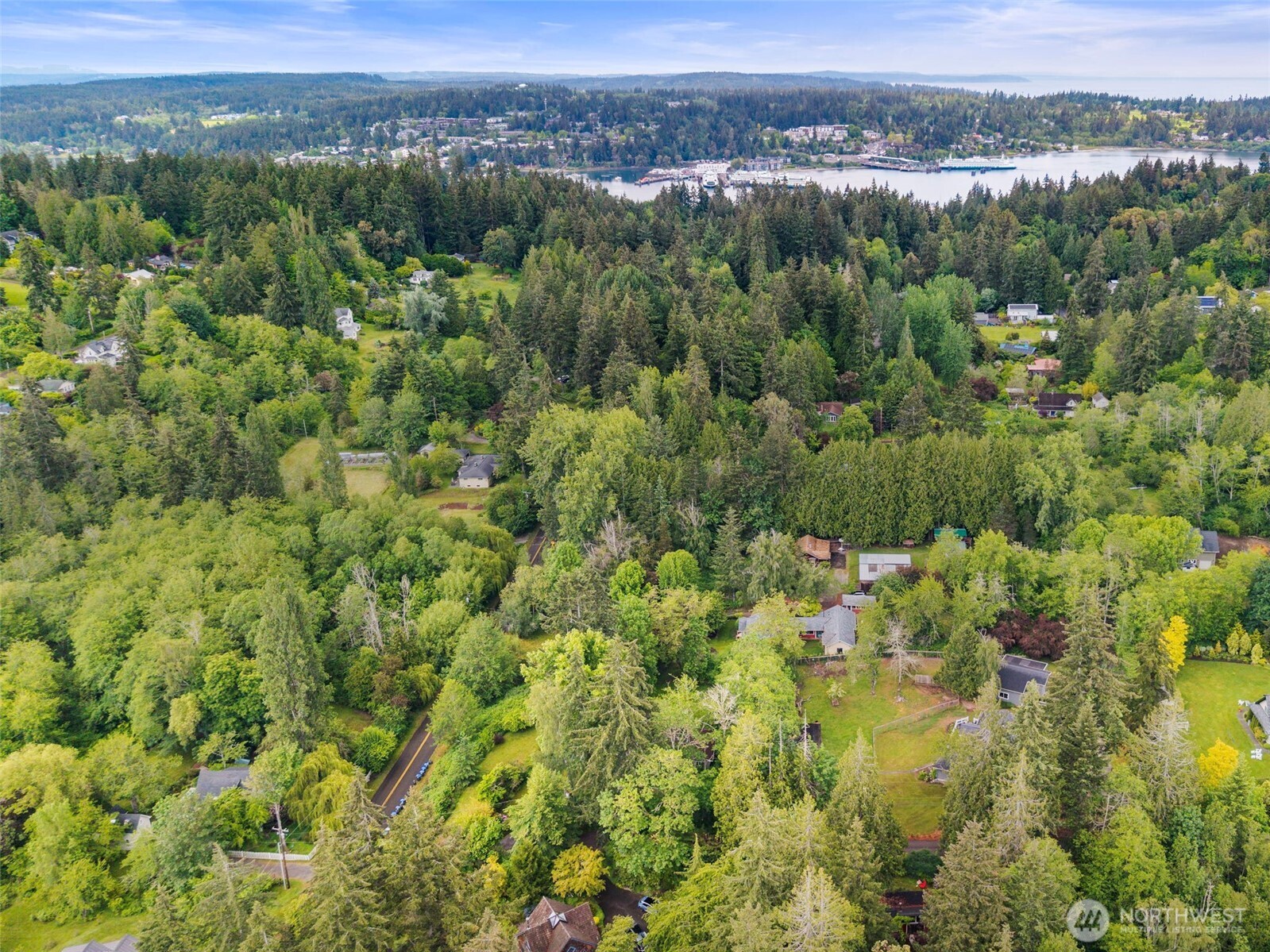 10218 NE Pine Way , Bainbridge Island, WA 98110