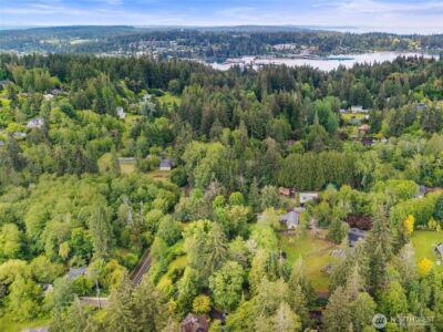 10218 NE Pine Way , Bainbridge Island, WA 98110 - Photo 40