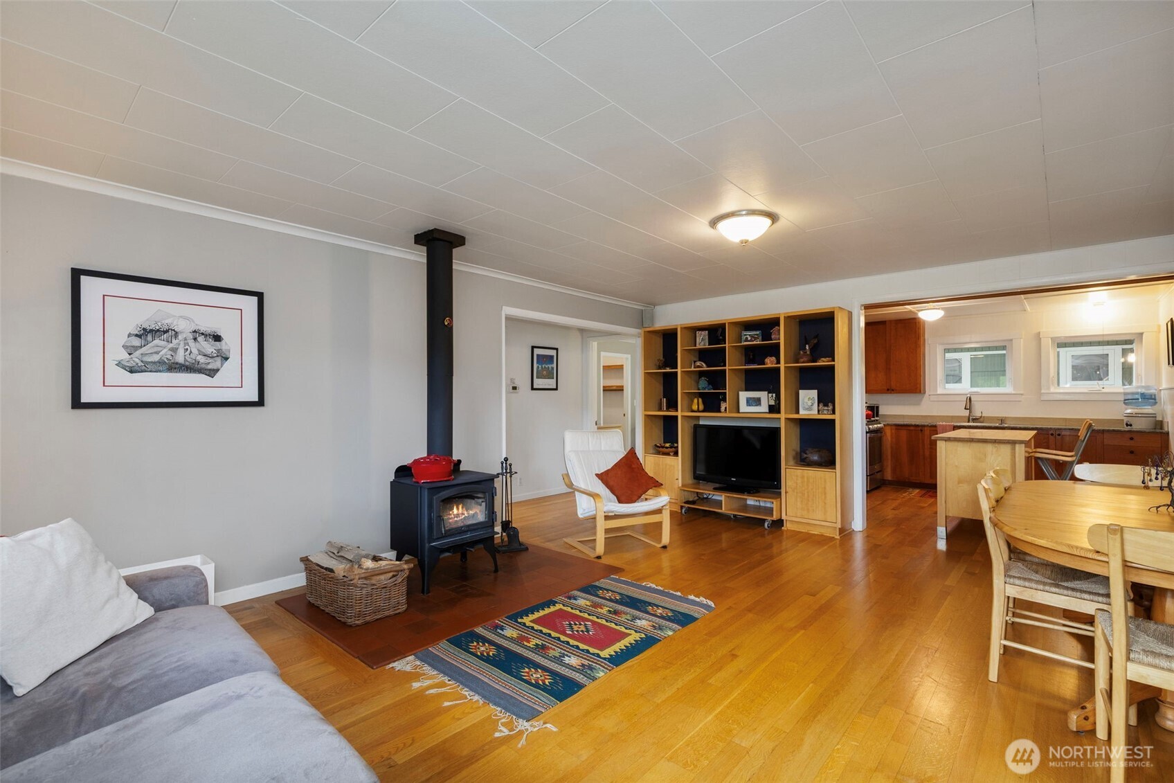 10218 NE Pine Way , Bainbridge Island, WA 98110