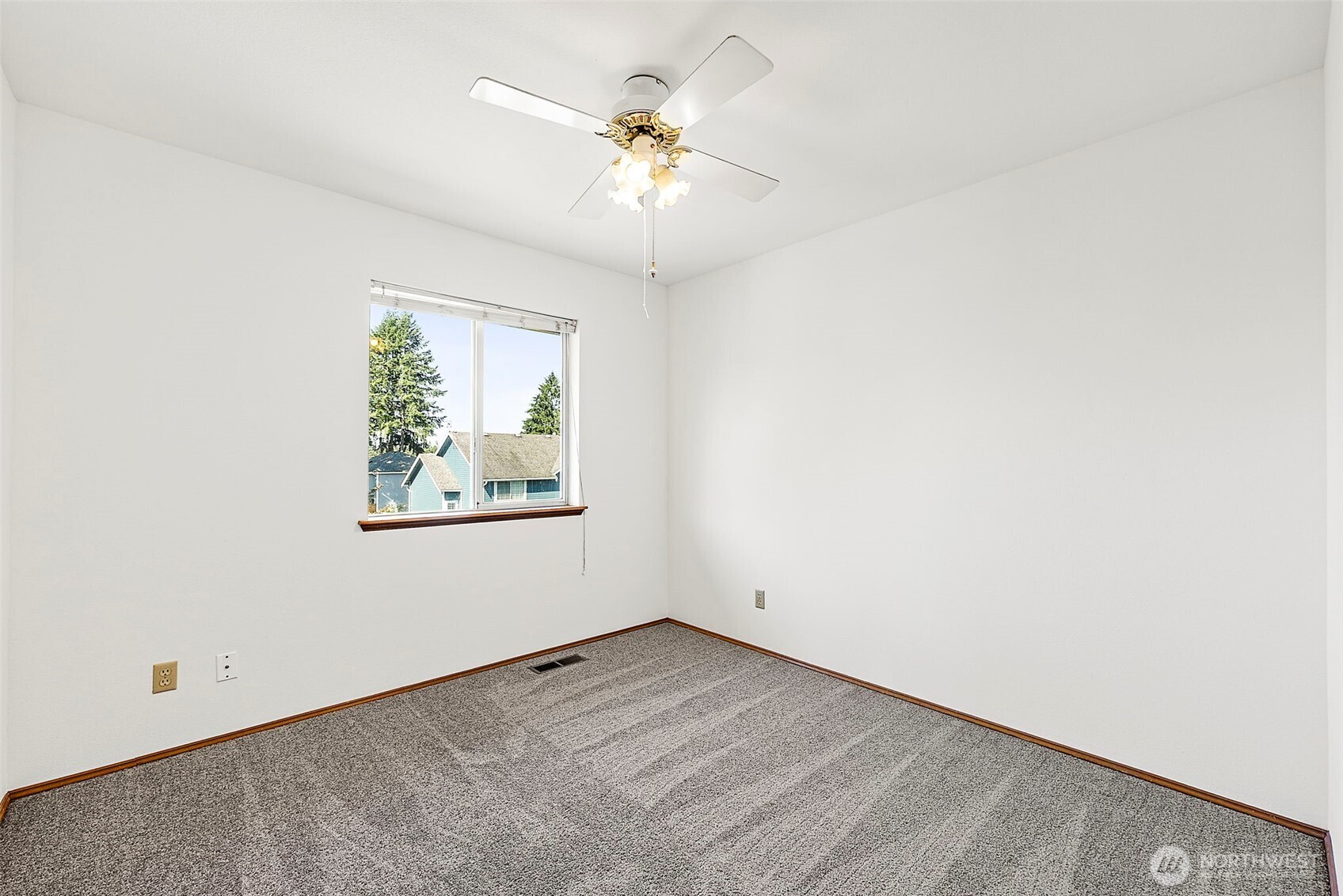 1381 NW Derryfield Drive , Silverdale, WA 98383