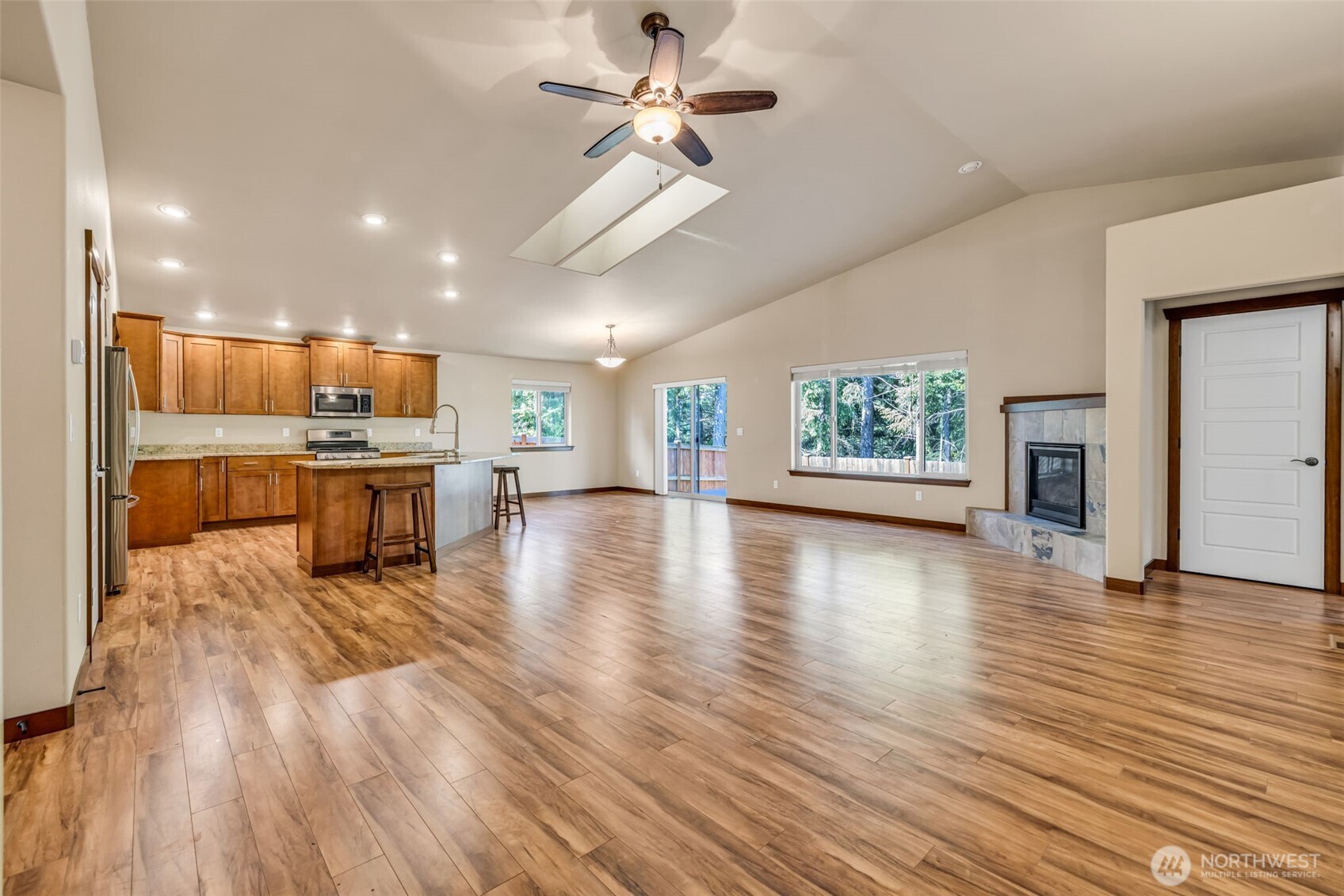 10787 Armada Avenue NW, Silverdale, WA 98383