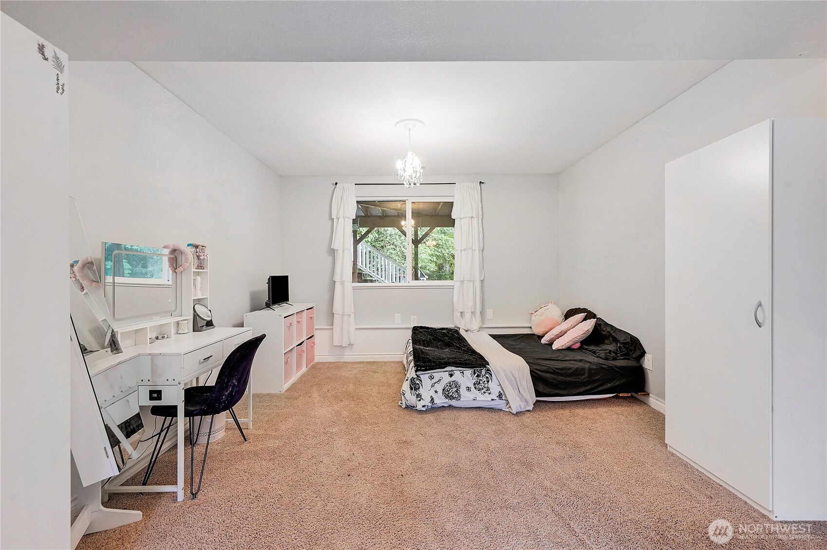 2625 NE Mary Court , Poulsbo, WA 98370