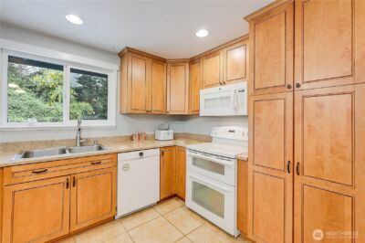 2625 NE Mary Court , Poulsbo, WA 98370 - Photo 4