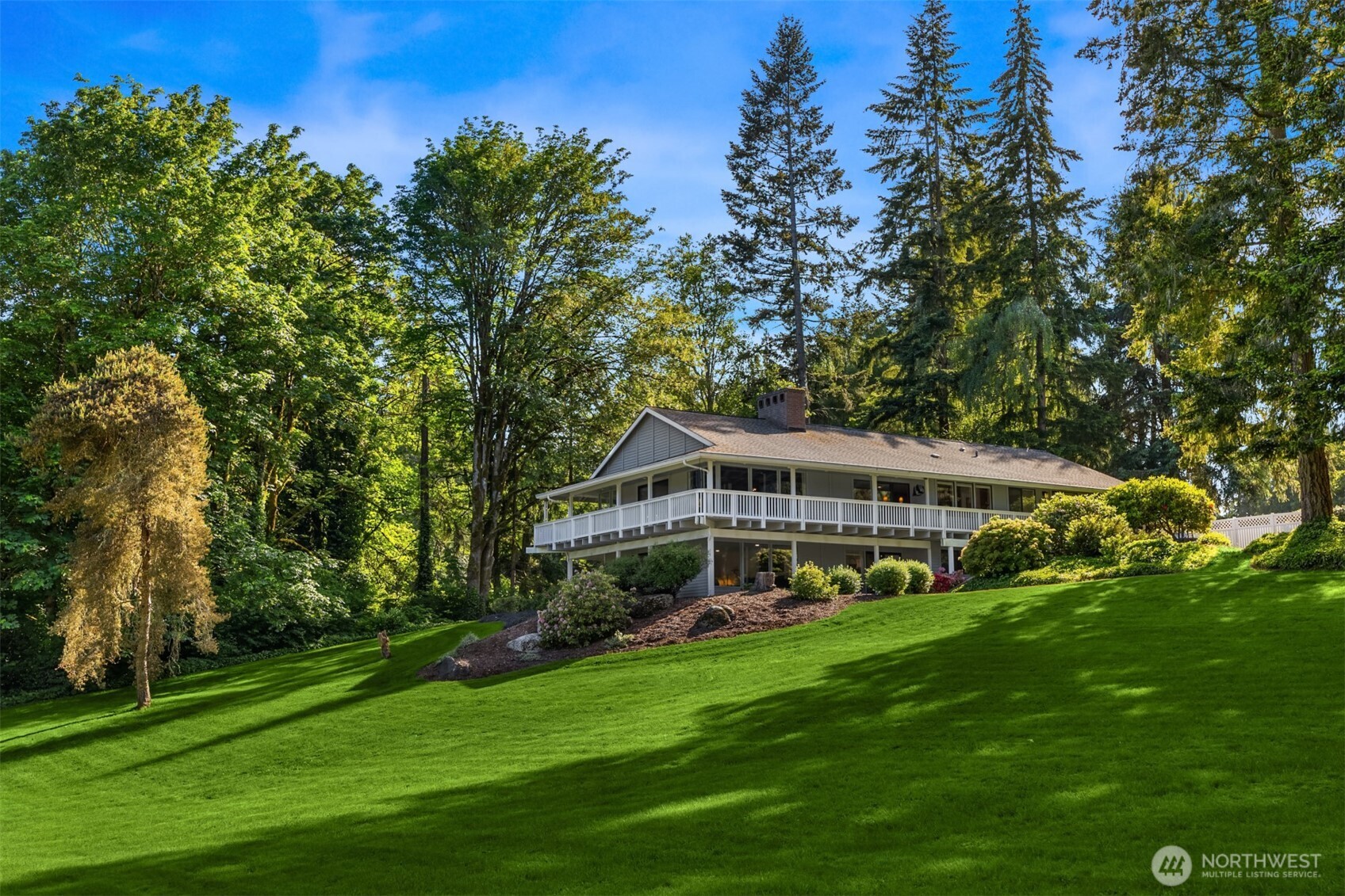 11186 Blue Pond Place NE, Bainbridge Island, WA 98110