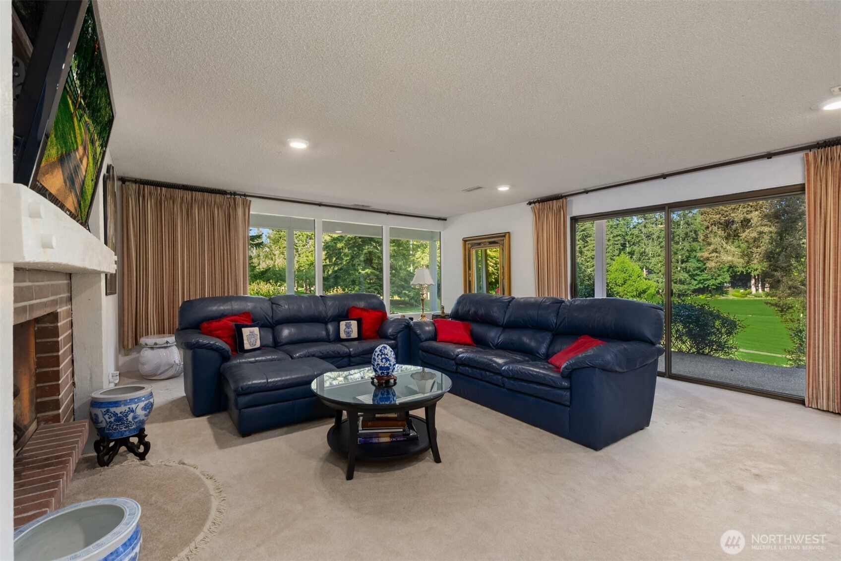 11186 Blue Pond Place NE, Bainbridge Island, WA 98110
