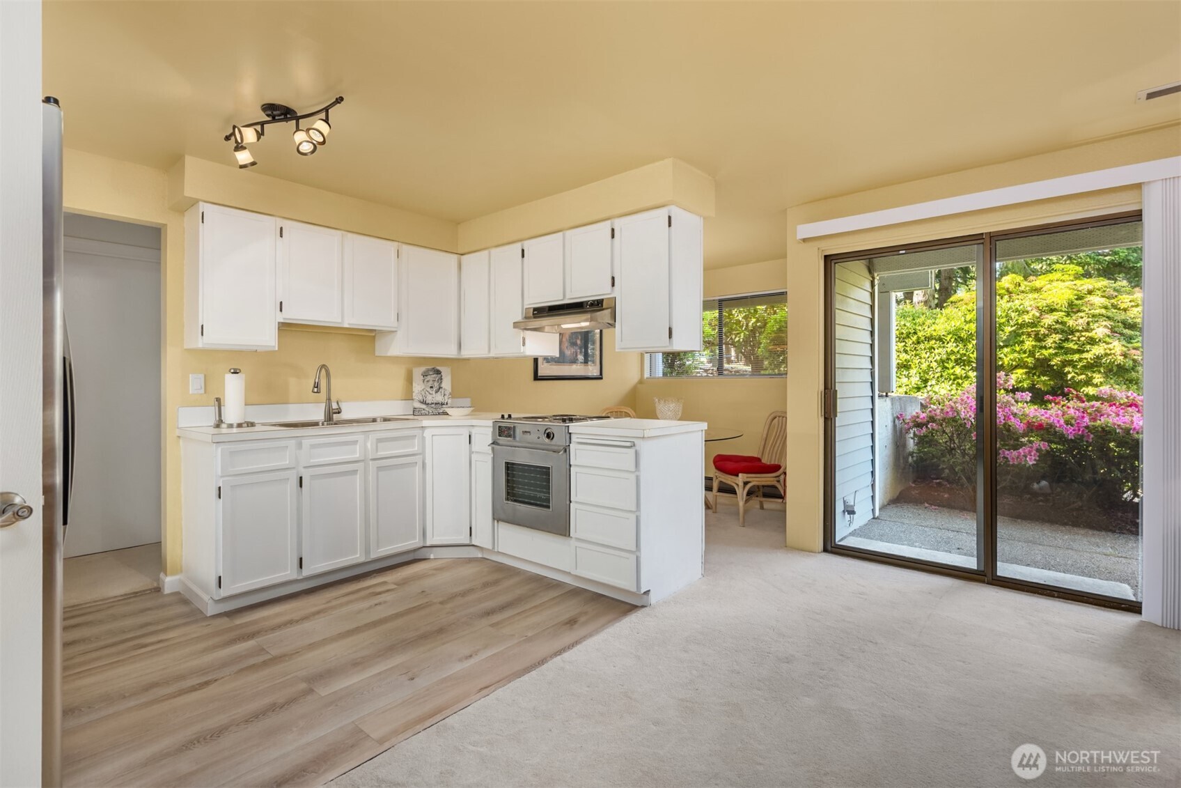 11186 Blue Pond Place NE, Bainbridge Island, WA 98110