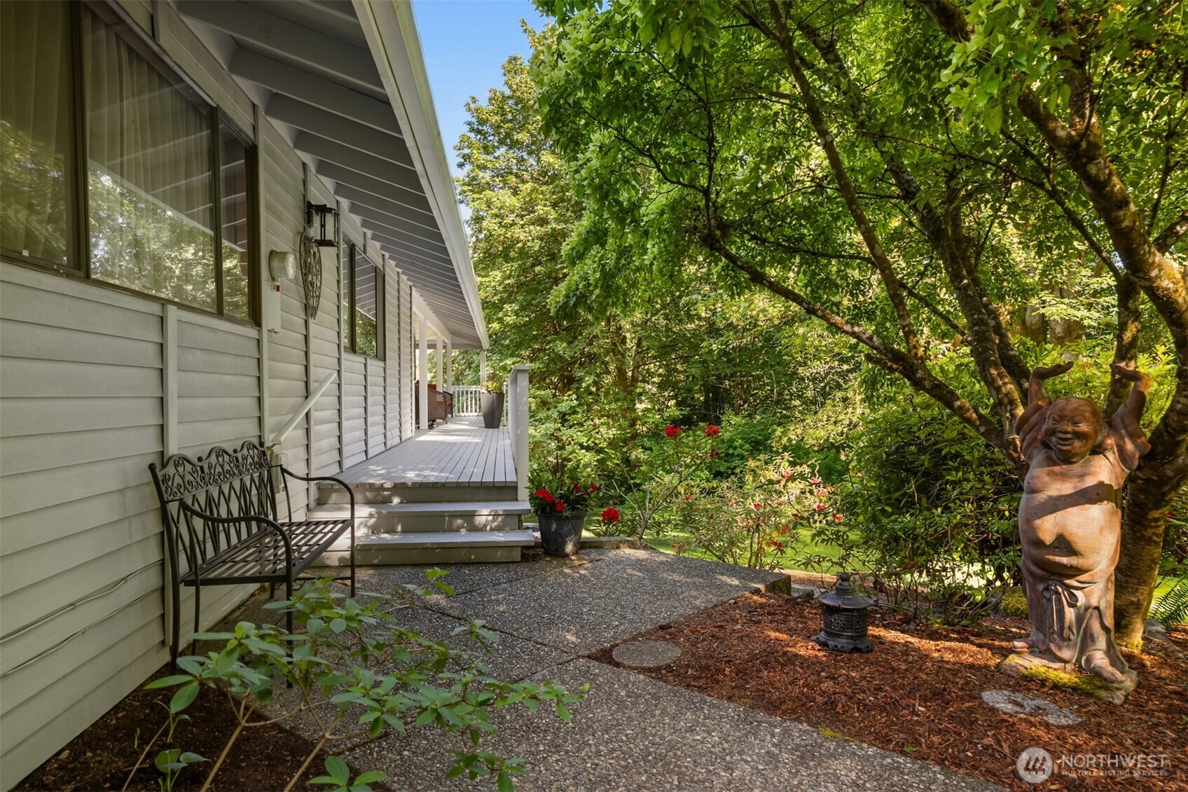11186 Blue Pond Place NE, Bainbridge Island, WA 98110
