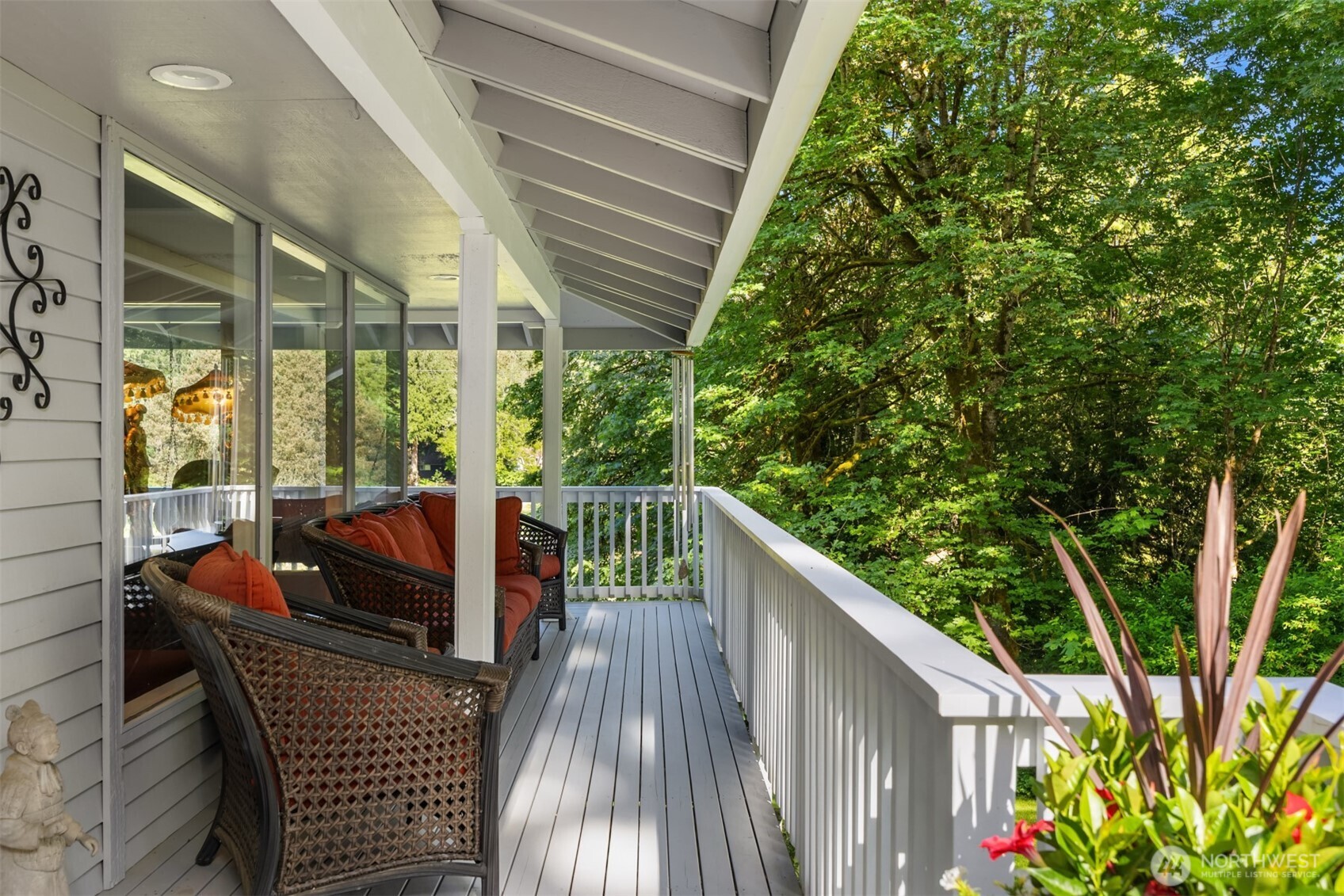 11186 Blue Pond Place NE, Bainbridge Island, WA 98110