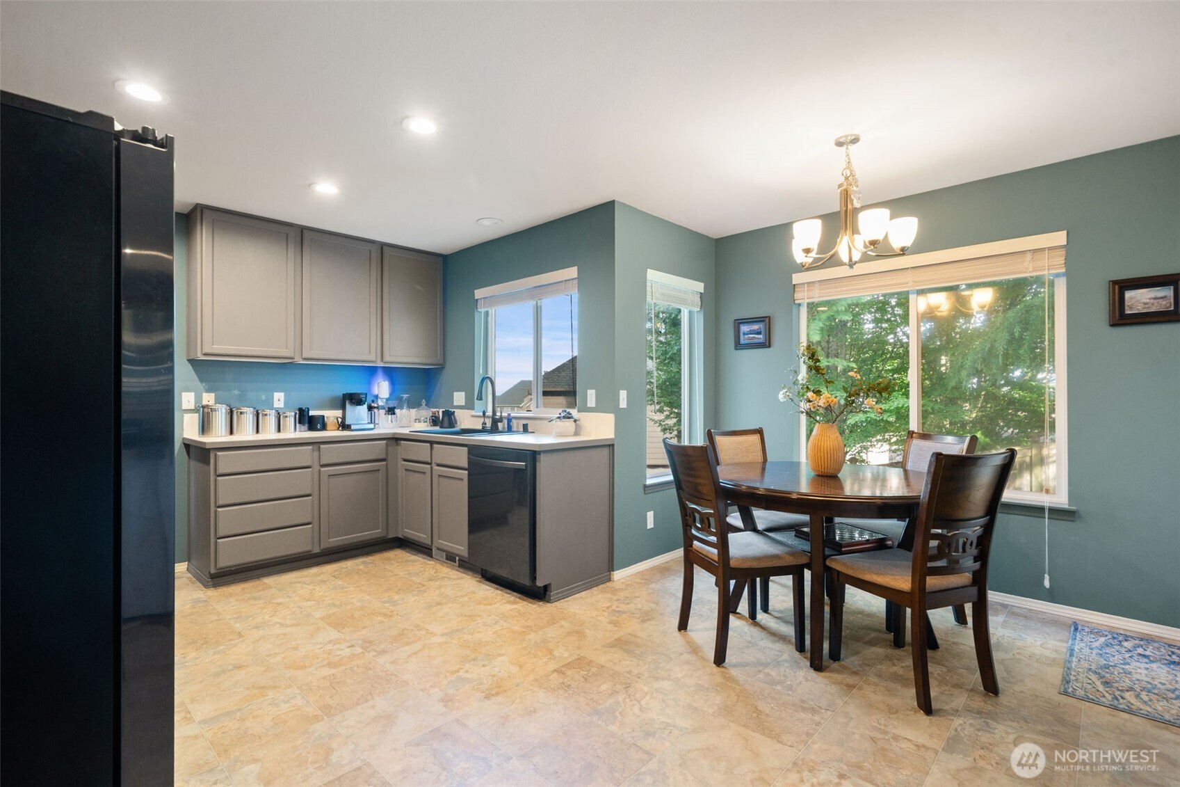 4851 NW Walgren Drive , Silverdale, WA 98383