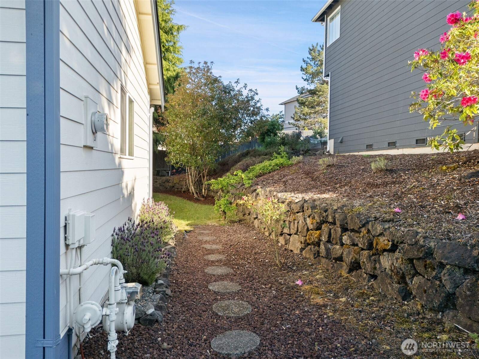 4851 NW Walgren Drive , Silverdale, WA 98383