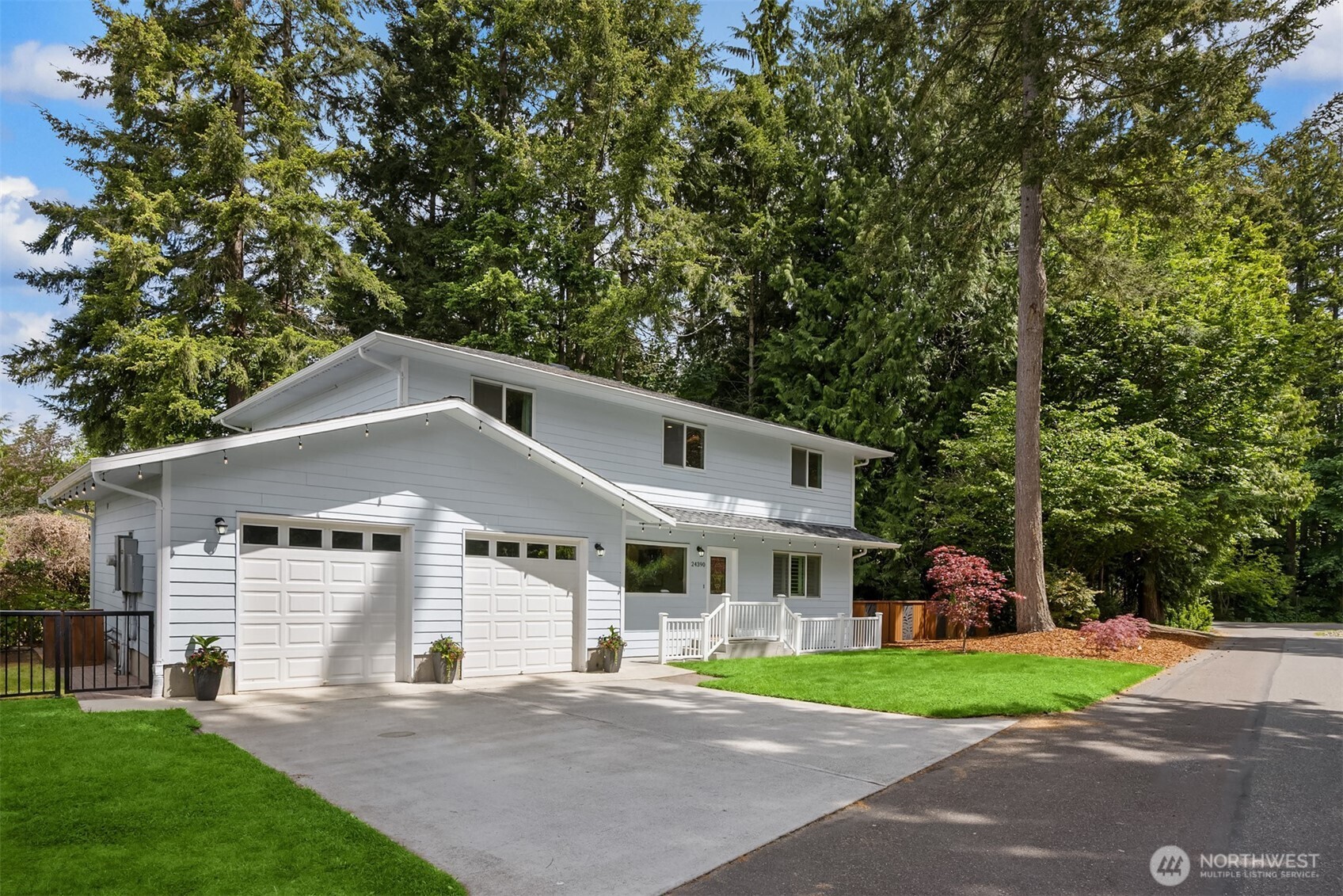 24390 Mount Washington View Lane NW, Poulsbo, WA 98370-8057