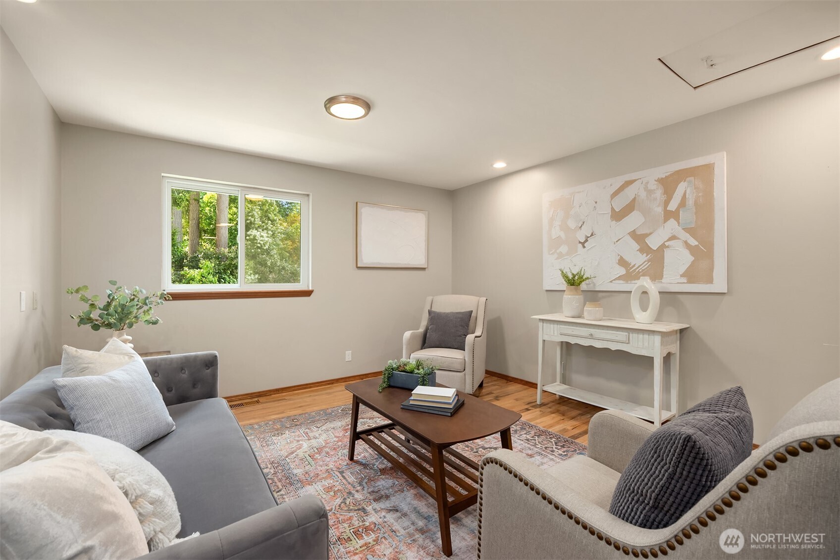 24390 Mount Washington View Lane NW, Poulsbo, WA 98370-8057