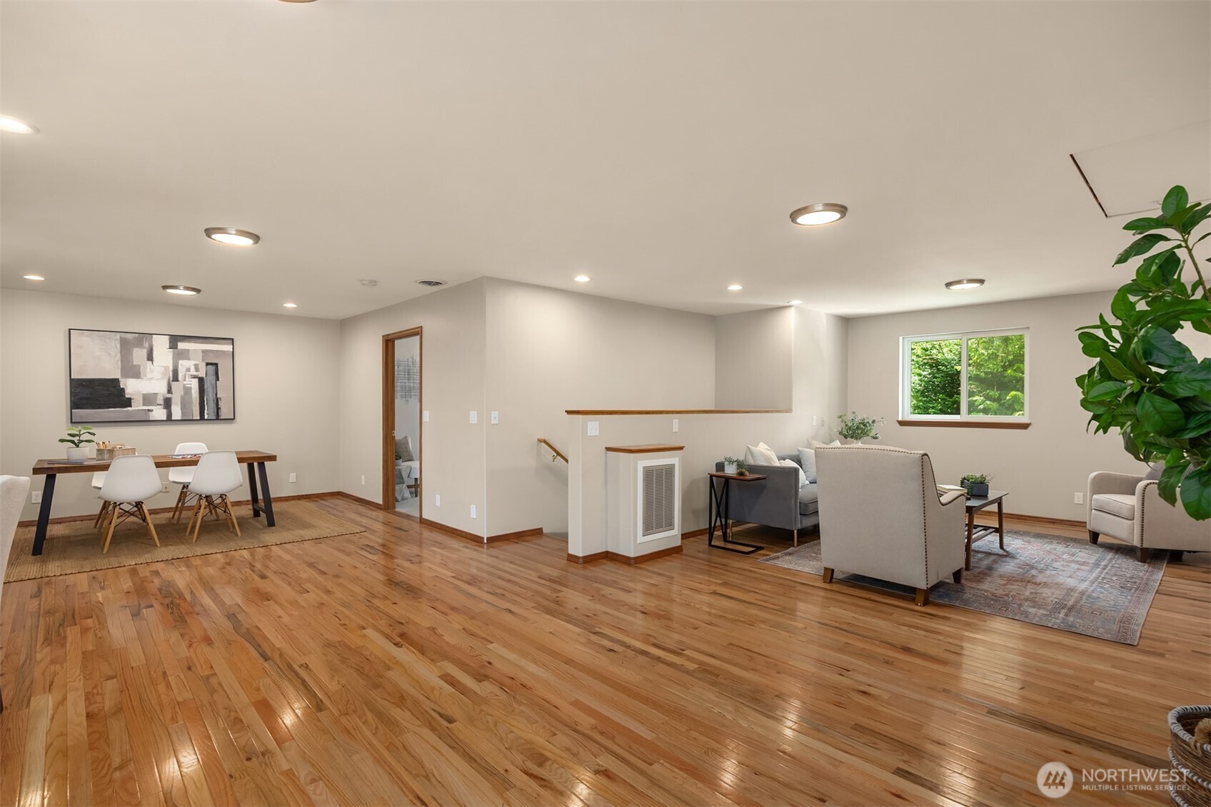 24390 Mount Washington View Lane NW, Poulsbo, WA 98370-8057