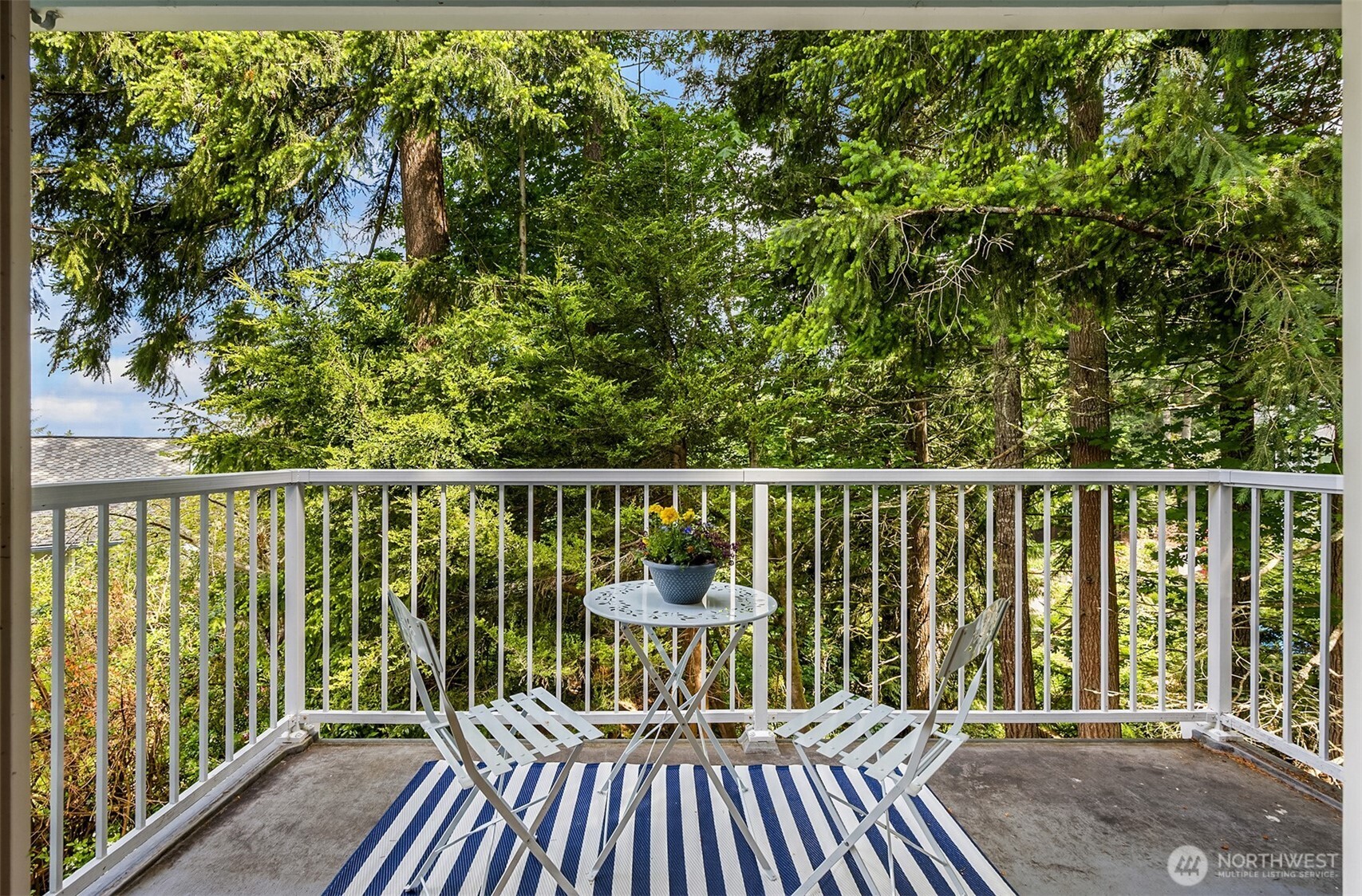 24390 Mount Washington View Lane NW, Poulsbo, WA 98370-8057