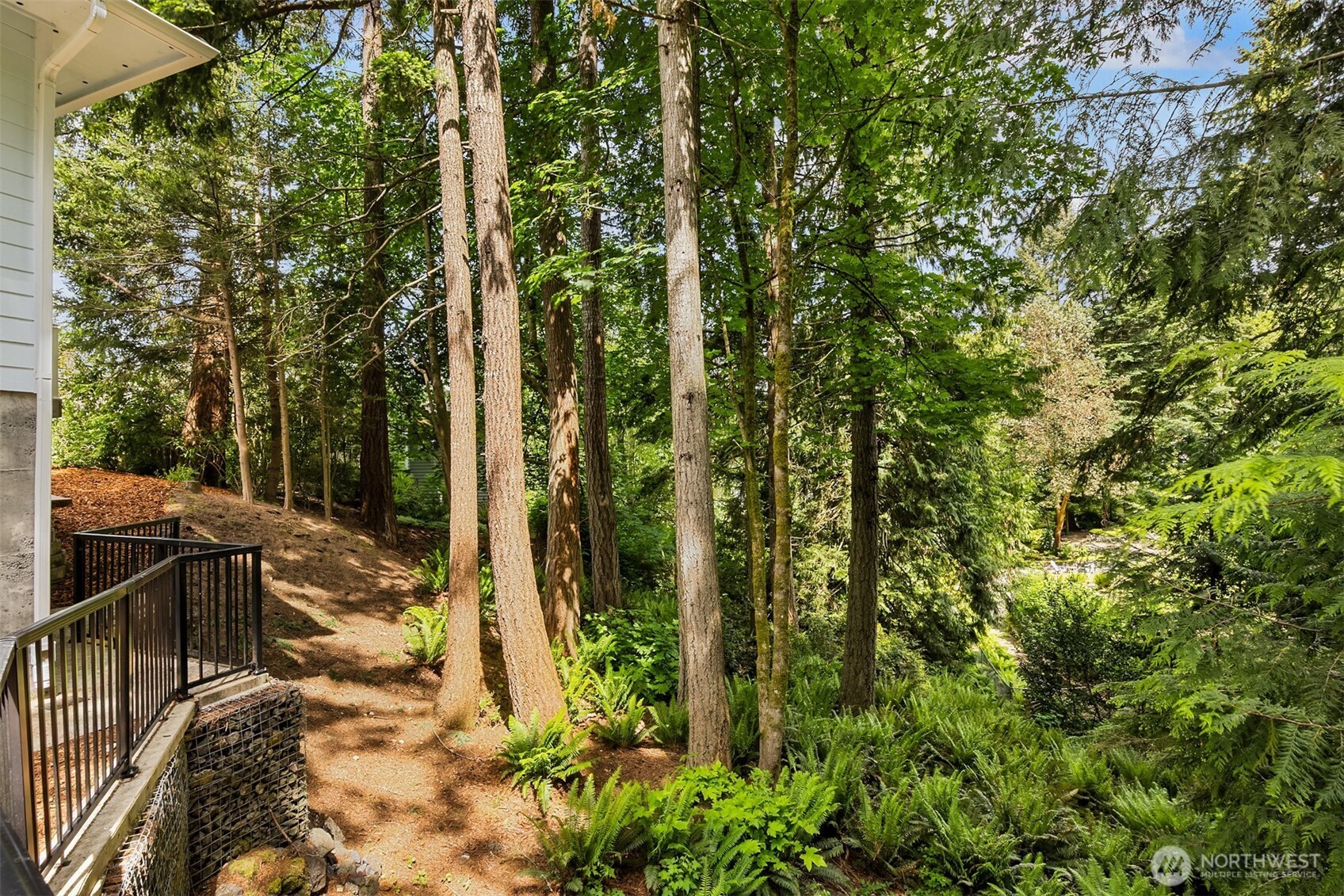 24390 Mount Washington View Lane NW, Poulsbo, WA 98370-8057