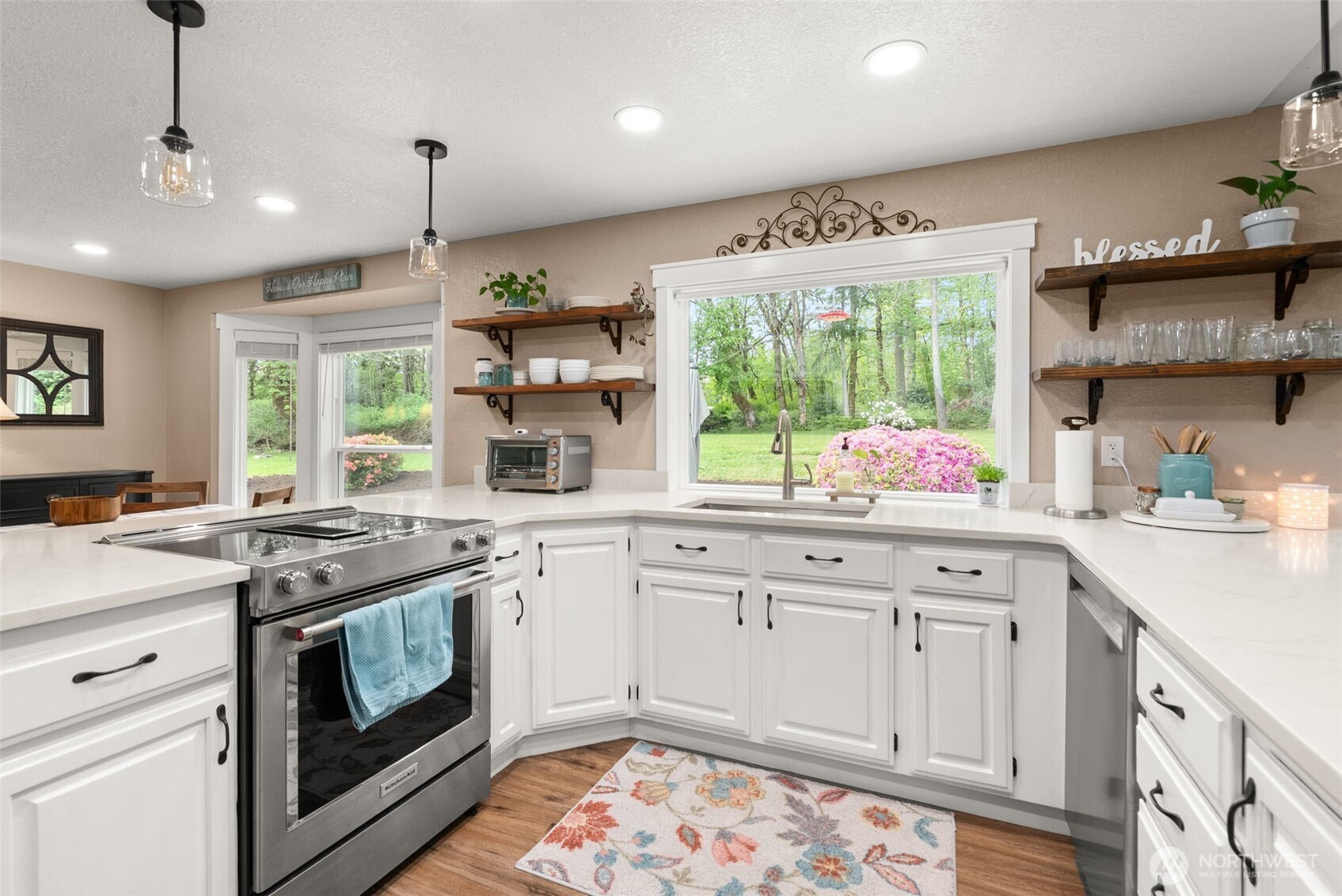 7247 SE Snowy Way , Port Orchard, WA 98367