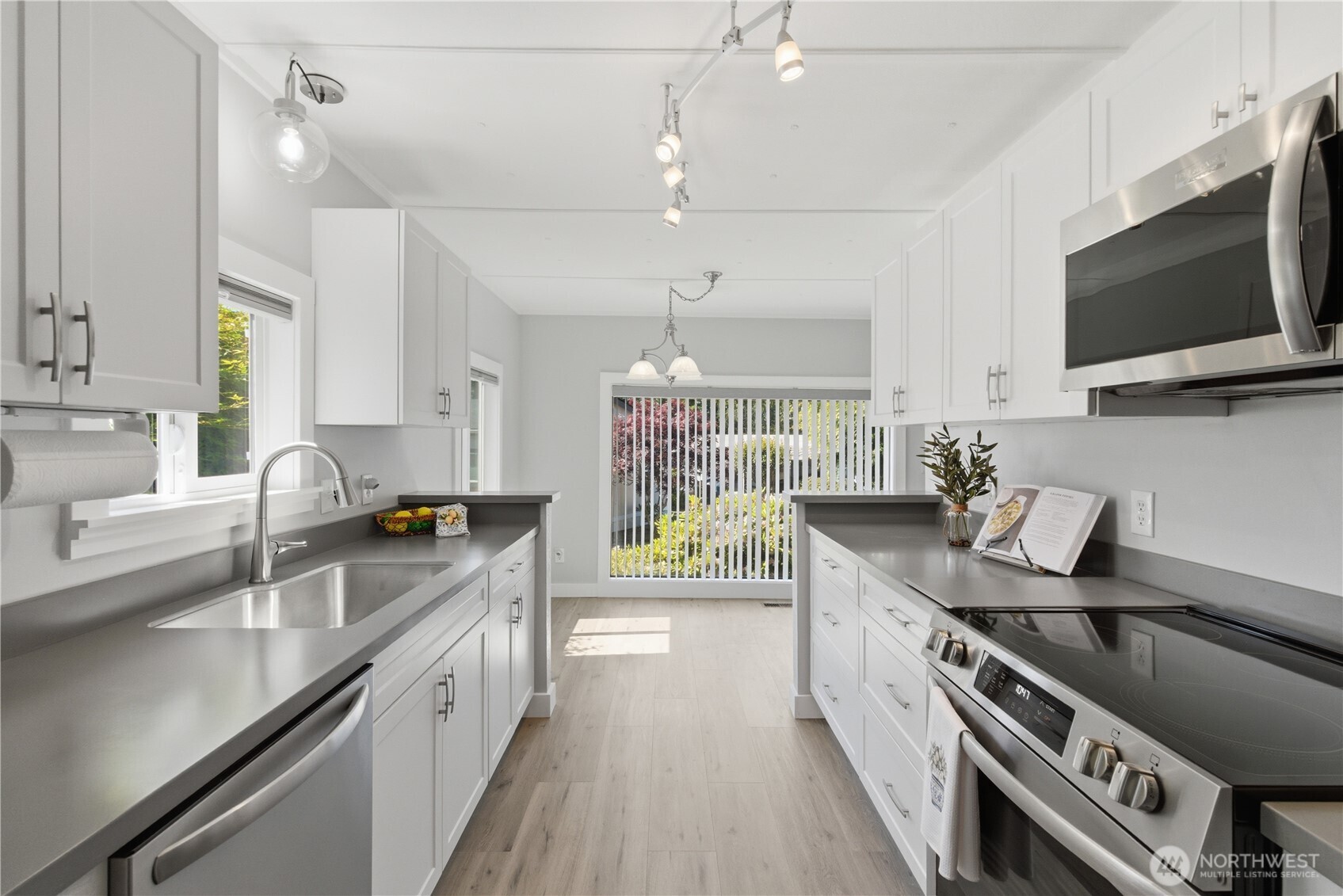 16300 NE State HWY 305 #14, Poulsbo, WA 98370