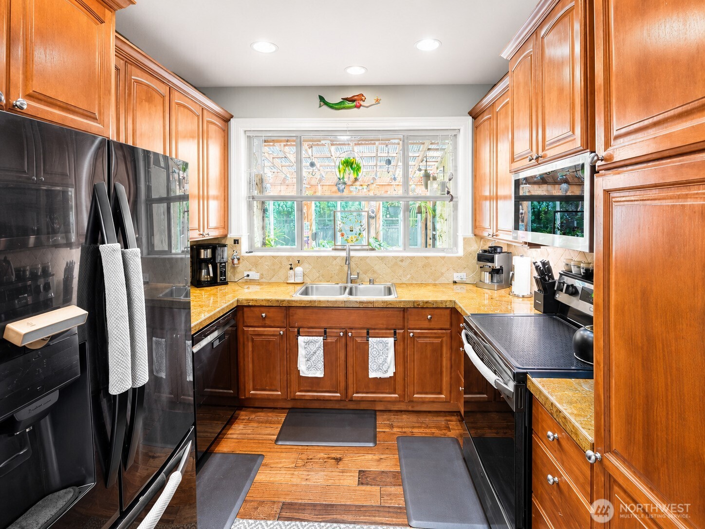 130 NW 28th Street , Long Beach, WA 98631