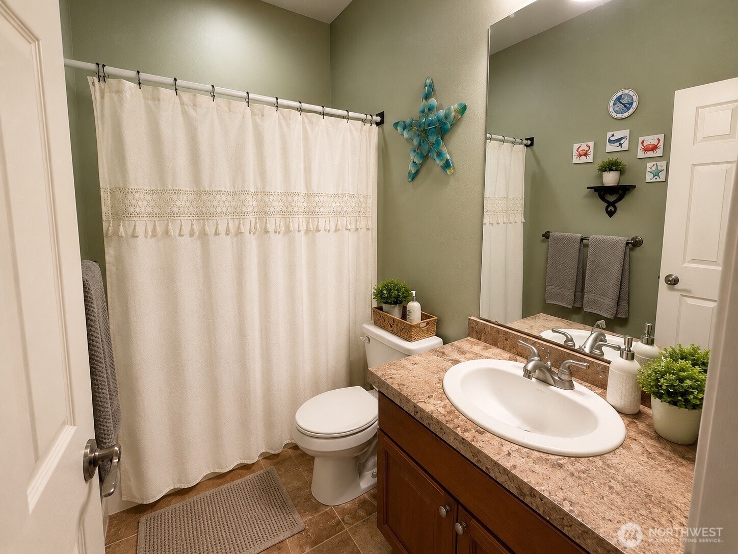 130 NW 28th Street , Long Beach, WA 98631