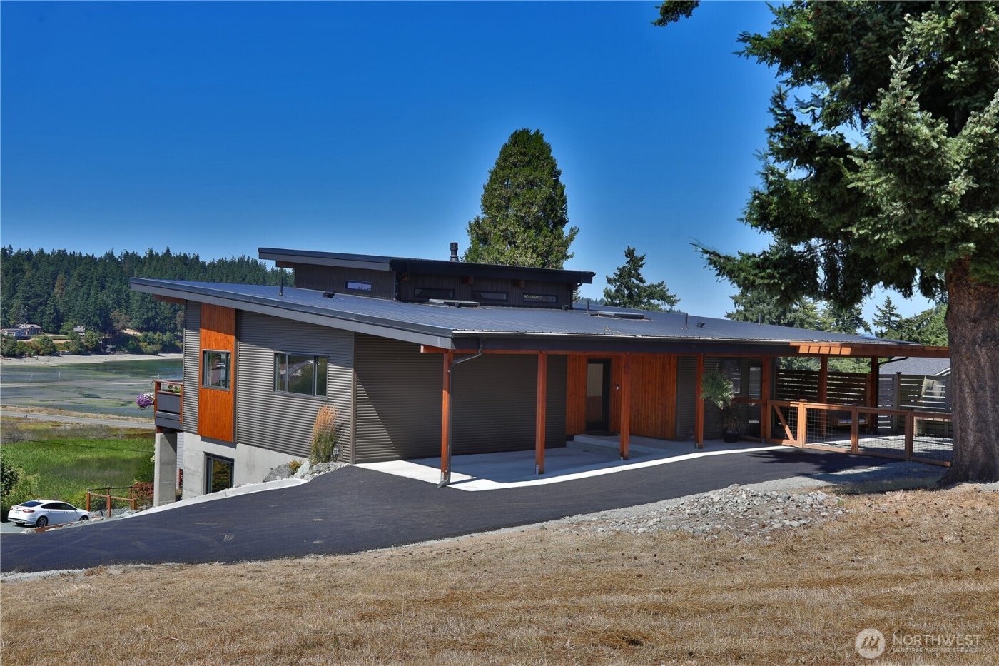 5453 Harborside Lane , Freeland, WA 98249