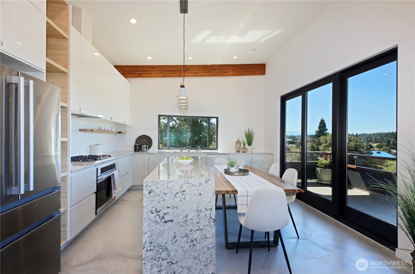 5453 Harborside Lane , Freeland, WA 98249