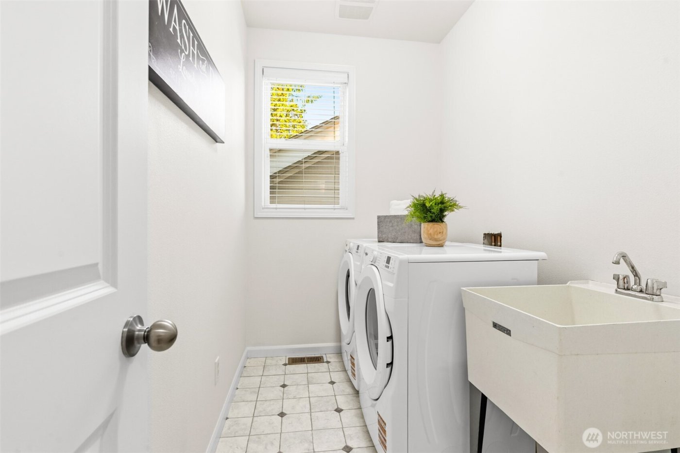 2017 NE 24th Place , Renton, WA 98056