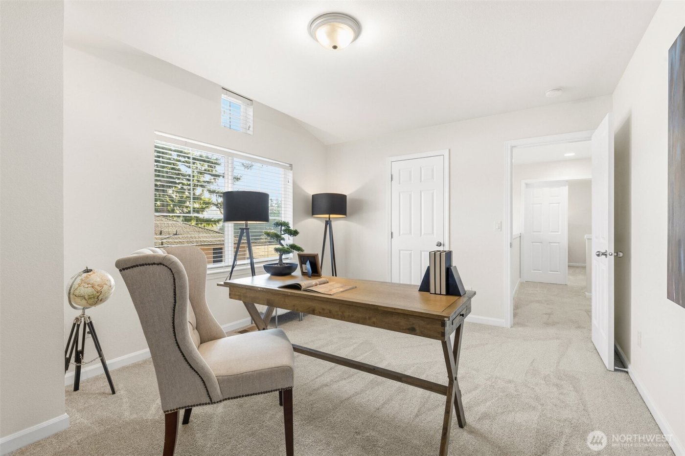 2017 NE 24th Place , Renton, WA 98056