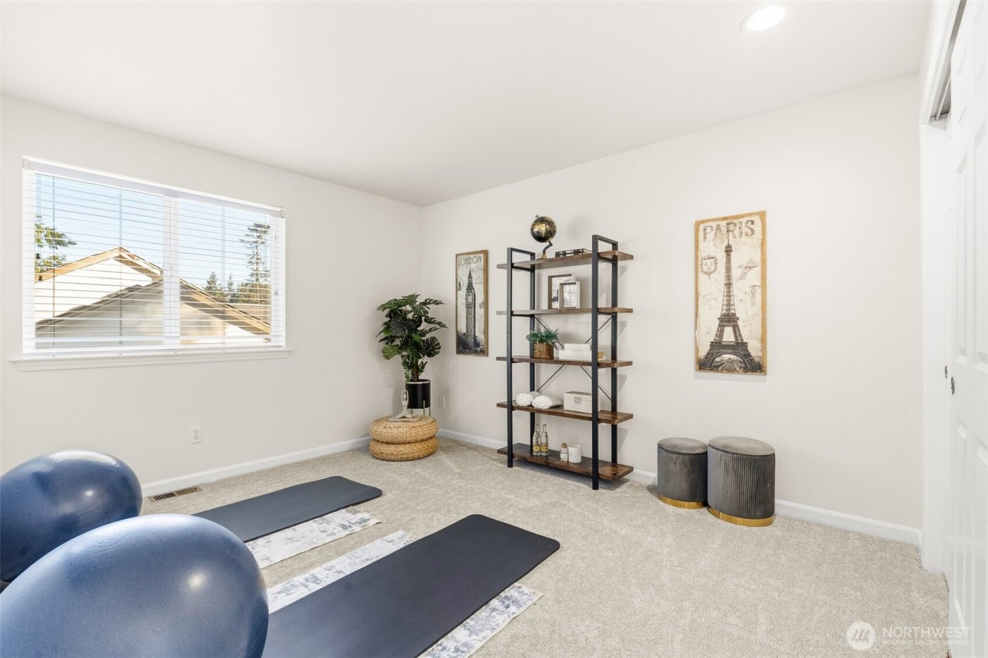 2017 NE 24th Place , Renton, WA 98056