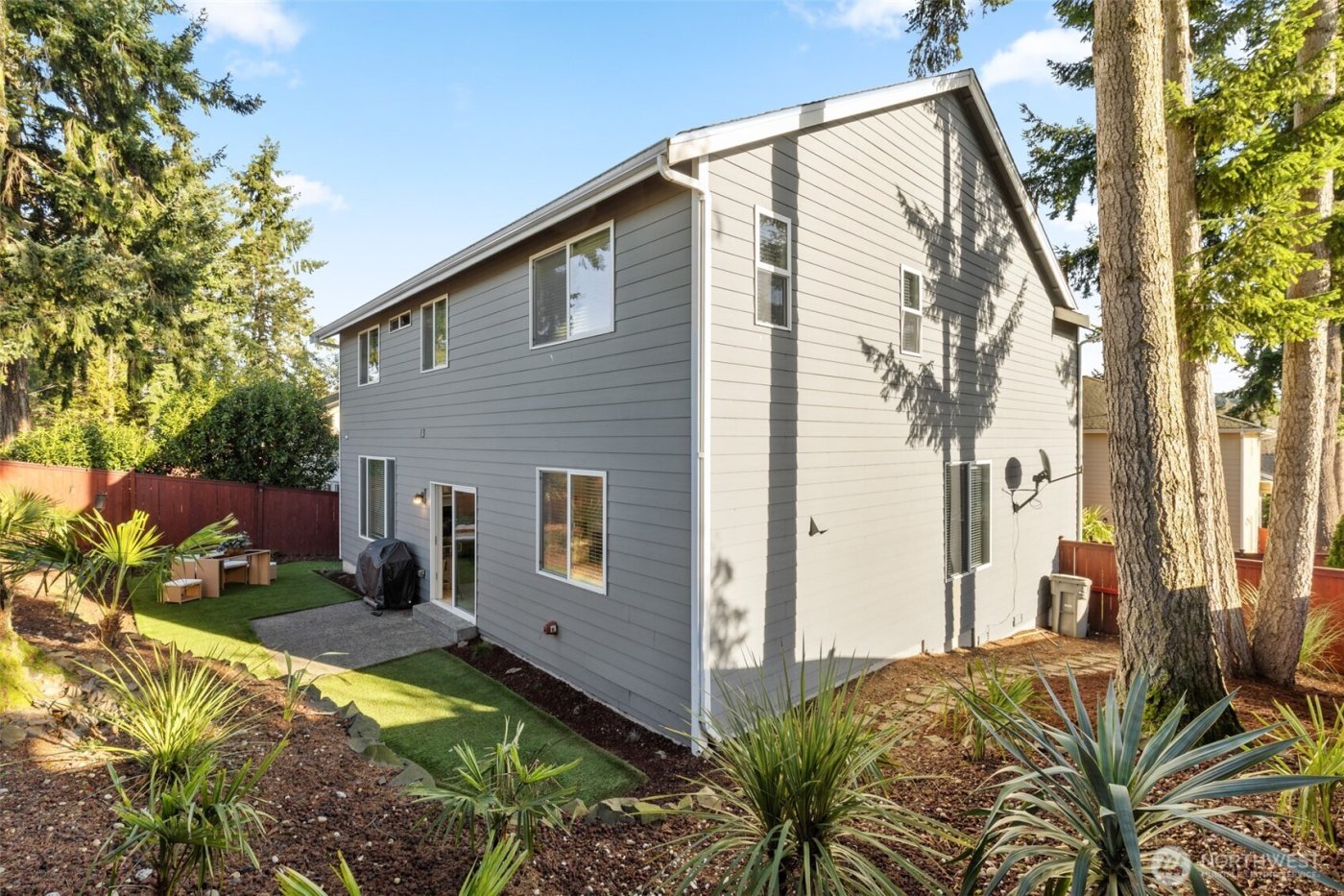 2017 NE 24th Place , Renton, WA 98056