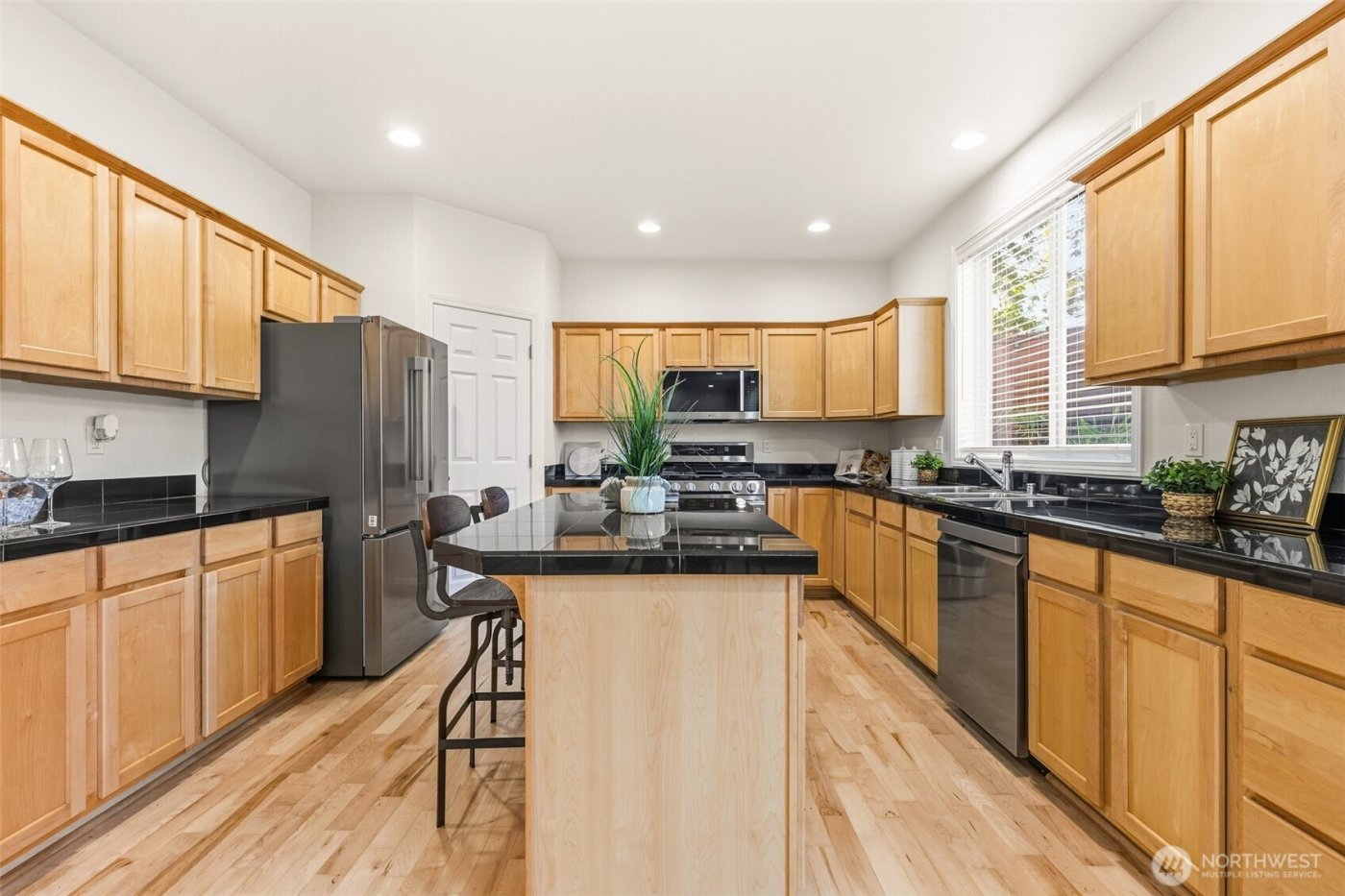 2017 NE 24th Place , Renton, WA 98056