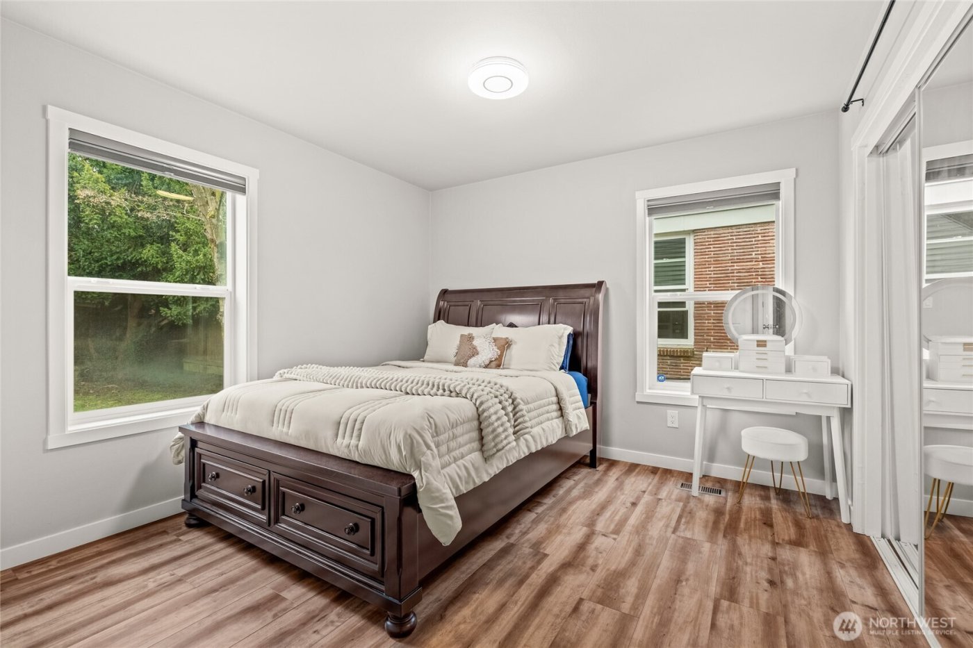 5635 Pacific Avenue , Tacoma, WA 98408