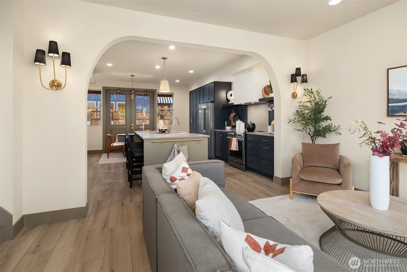 5037 25th Avenue SW, Seattle, WA 98106