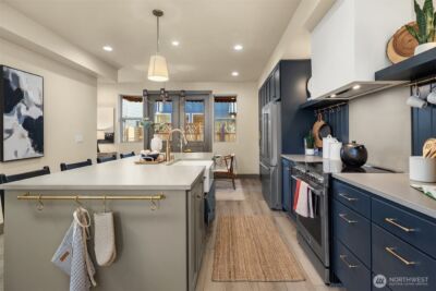 5037 25th Avenue SW, Seattle, WA 98106 - Photo 7