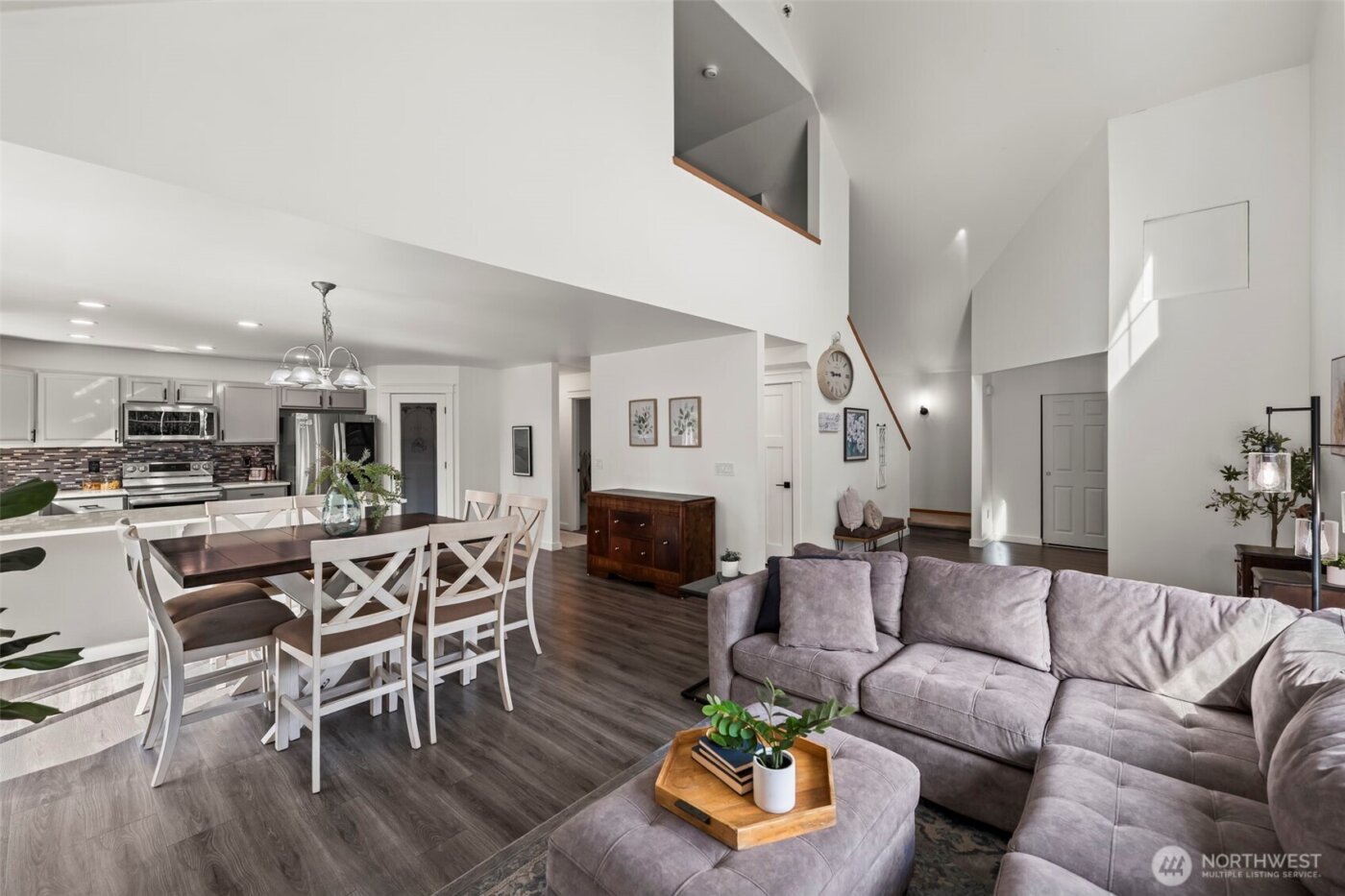 61 E Channel Drive , Allyn, WA 98524