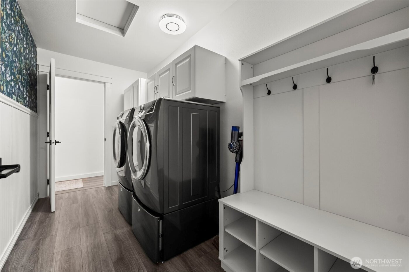 61 E Channel Drive , Allyn, WA 98524