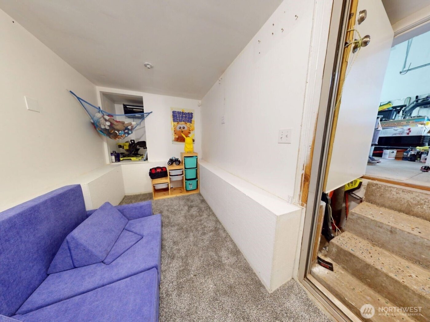 61 E Channel Drive , Allyn, WA 98524